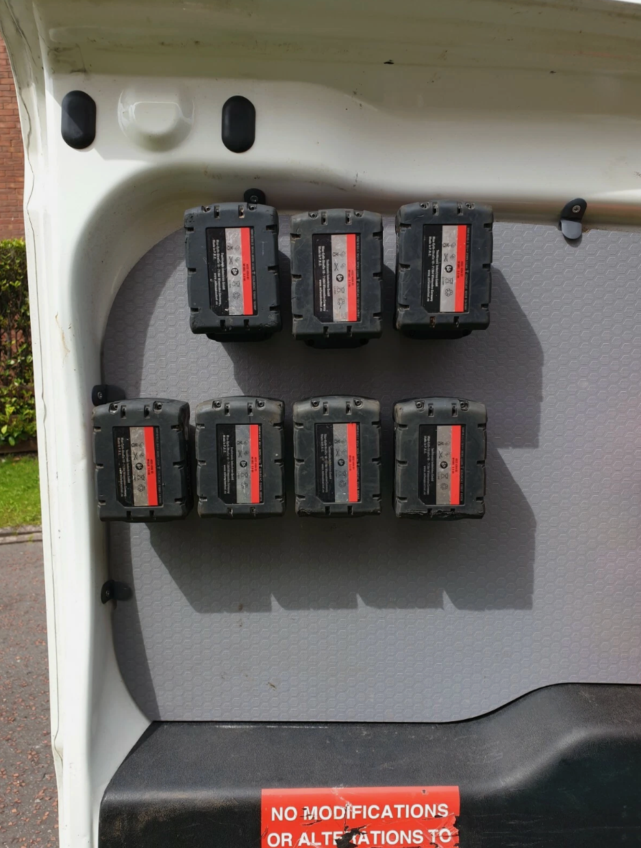 Power Rack Slide Battery Mount for Milwaukee M18